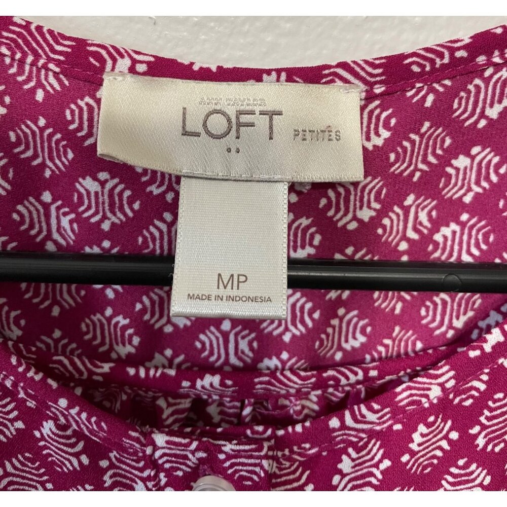 LOFT Petites Raspberry Ruffle Sleeve Blouse MP Chic & Feminine! - Picture 5 of 6